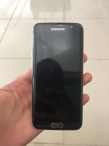 Samsung Galaxy S7 Edge, Curved Screen 0