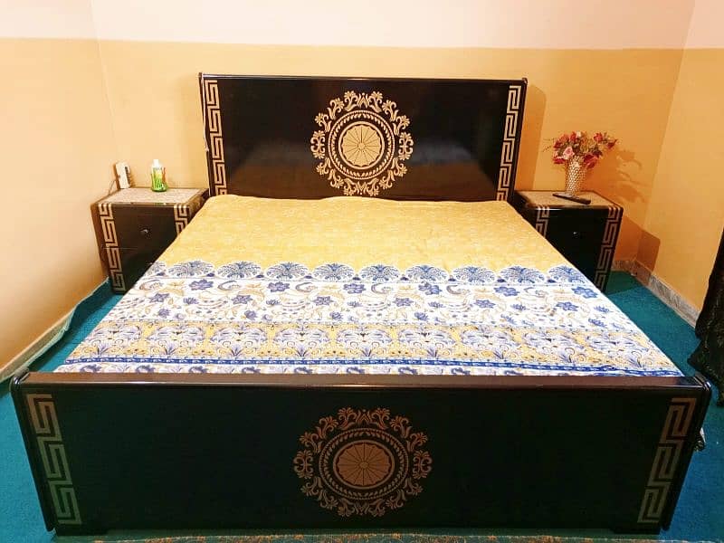 bed set virsachi design with gloss polish 1