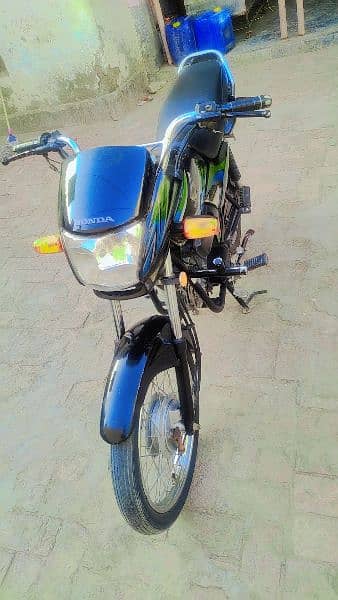 Honda 100 prider for sale good condition with complete document 1