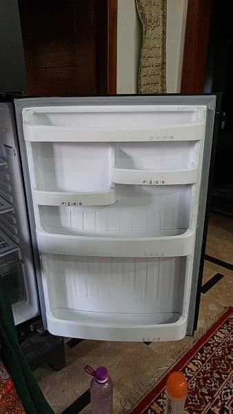 Refrigerator like new 5
