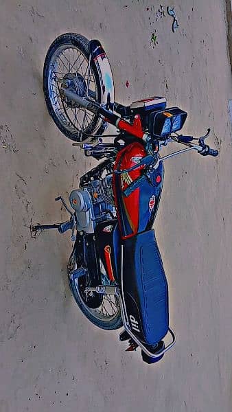 Honda motorcycle 125 model 2011 5