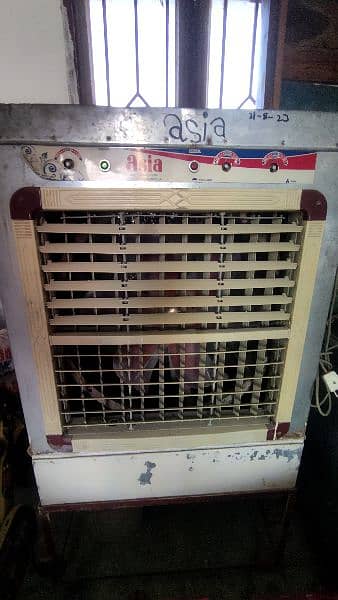 Air Cooler with moveable Stand and Holder. All Okay Condition. 3