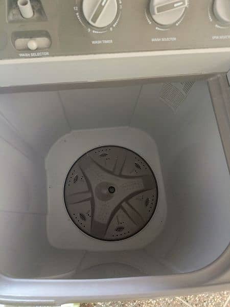 washing machine and dryer 4