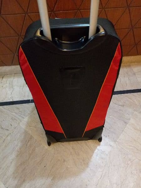 Swiss Gear luggage bag 1
