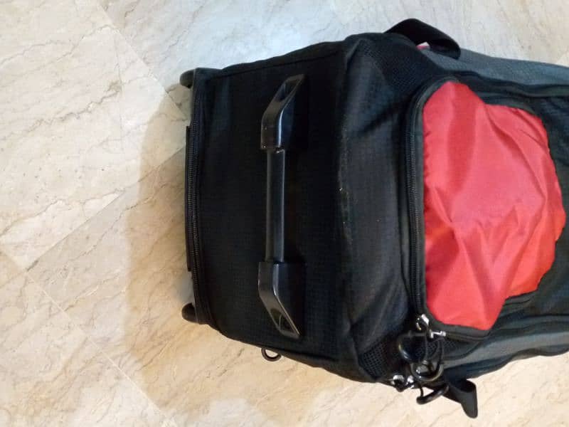 Swiss Gear luggage bag 5