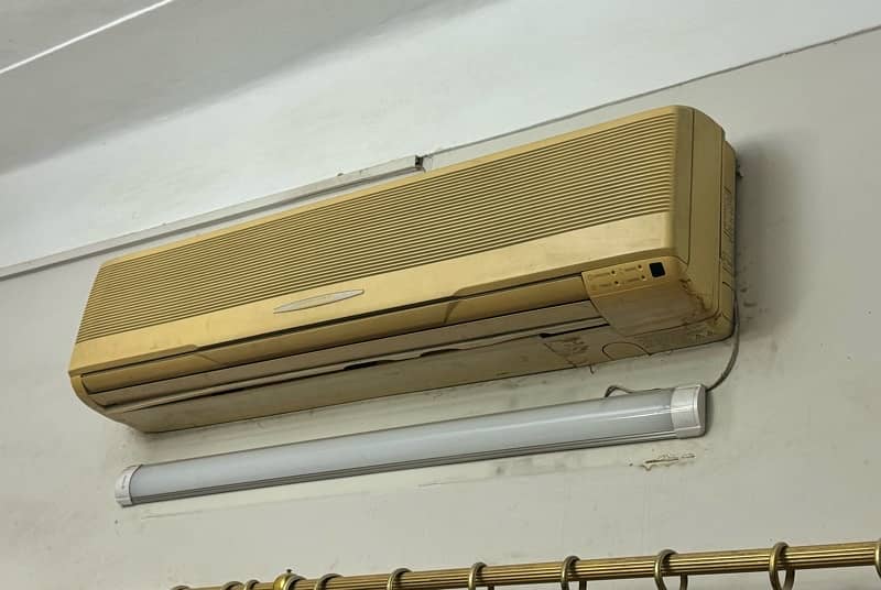 General Air Conditioners 1.5 Ton 2