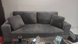 Comfortable Decent Sofa 3 Seater 0