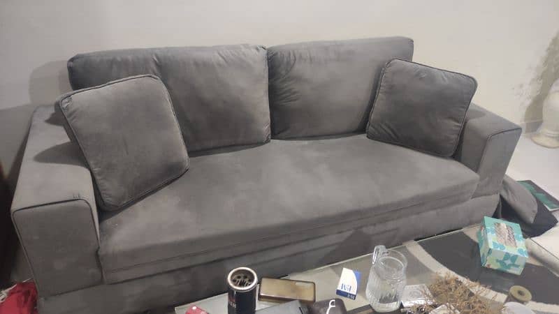 Comfortable Decent Sofa 3 Seater 3