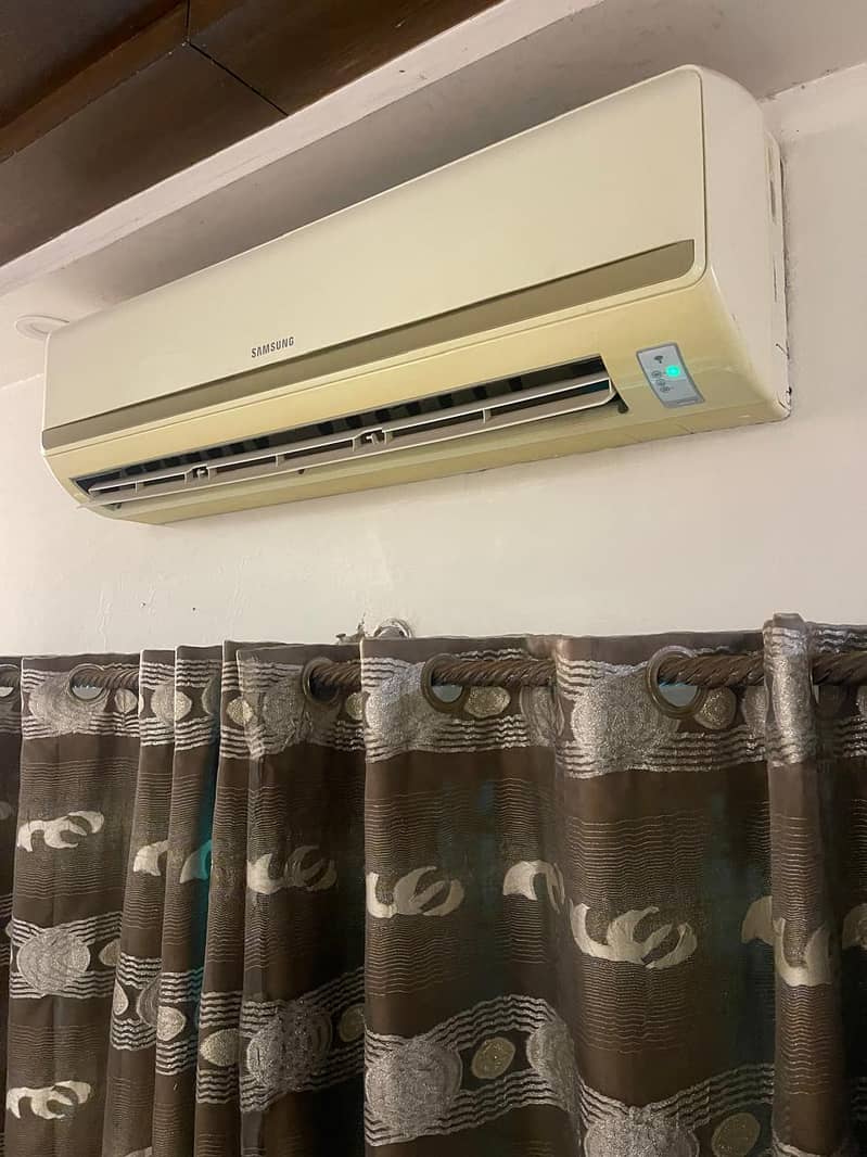 Samsung 1.5 Ton Air Conditioner. 0