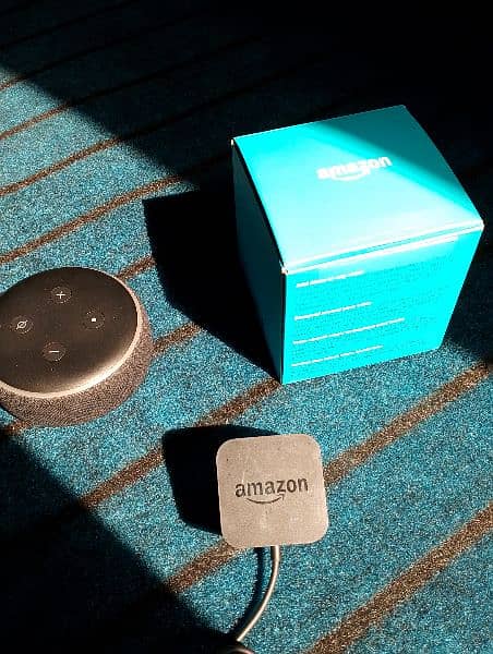 Amazon Alexa with Built In Alexa Voice Command Brand new 5