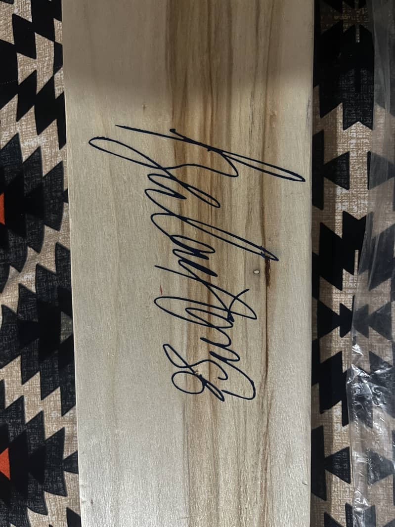 Babar Azam's signature (Cricket Tennis Ball Bat) 1