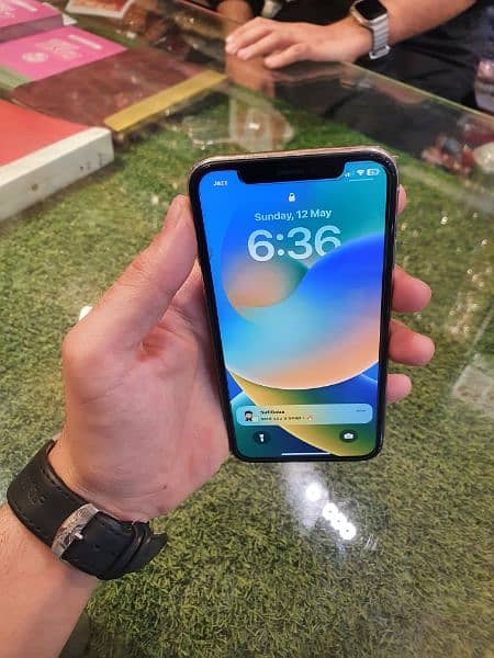 i phone x 64 gb pta approved 5