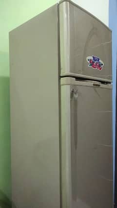 fridge with stabilizer
