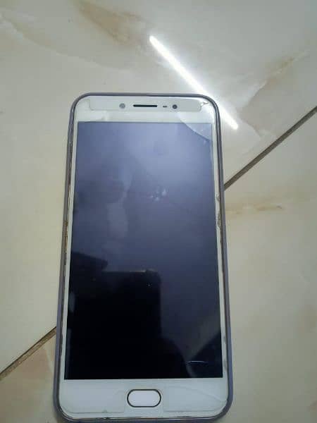 vivo y67 with fingerprint for sale in good condition 3