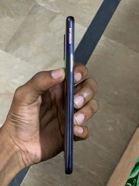 galaxy a51 /6gb 128gb/pta approved/good condition 4