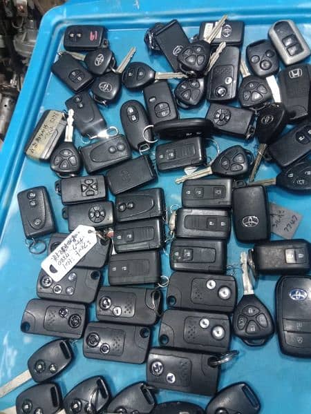 all type of key and smart keys available 2