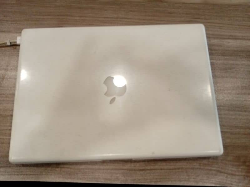 Macbook 2009 model 3
