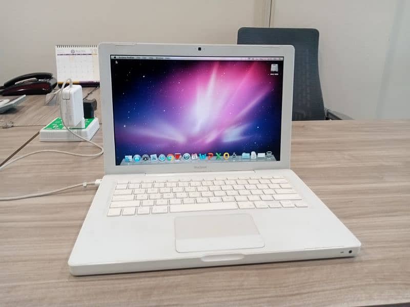 Macbook 2009 model 4