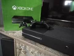 Xbox One 500GB for sale | 9.5/10 condition