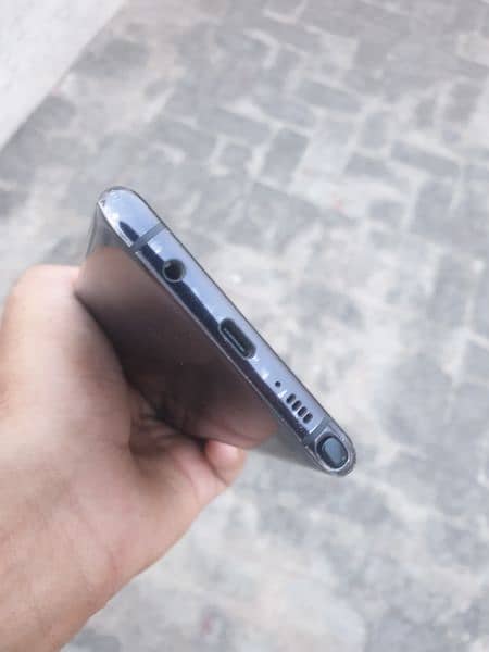 Samsung Galaxy Note 10 lite 3