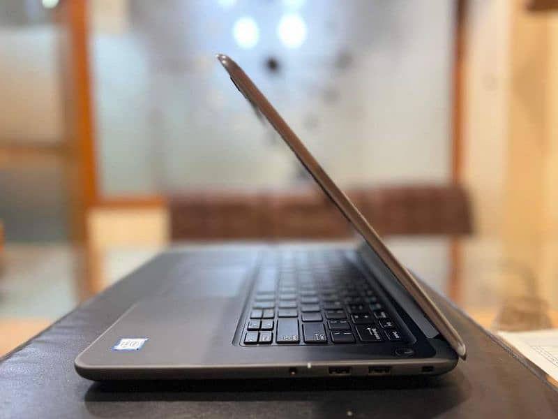 7th Generation Laptop Only 41999/- Dell Core i5 8GB + 256GB SSD 3