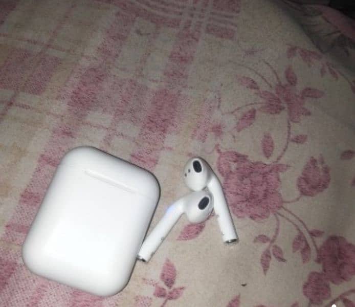 Air pods i12 wireless Bluetooth portable earbud 4