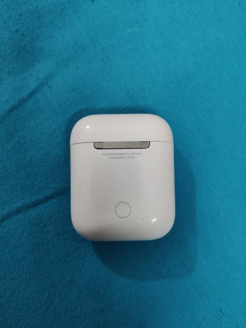 AirPods (2nd generation) 6
