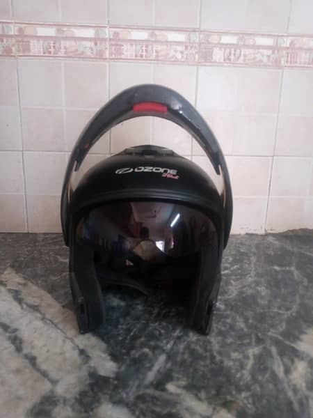 Yamaha YBR-G 125 with Ozone Helmet 8