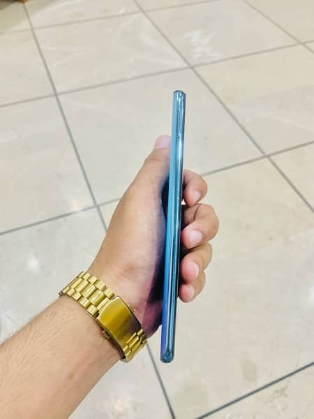 Huawei Y8P 3