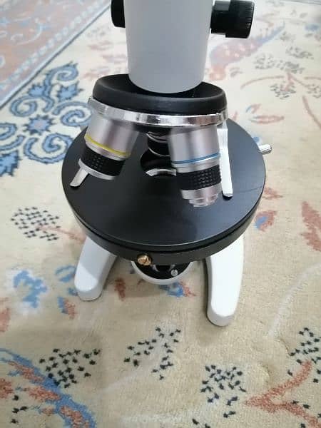 Compound microscope With 100X lens 2