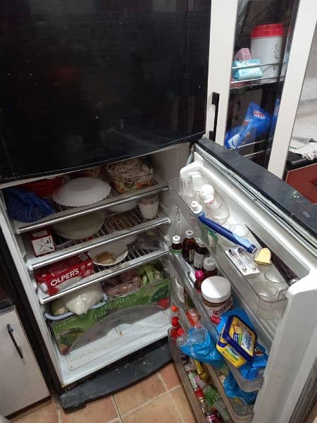 Refrigerator Fridge Dawlance 2