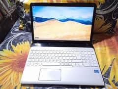 Core I5 6 GB ram White laptop