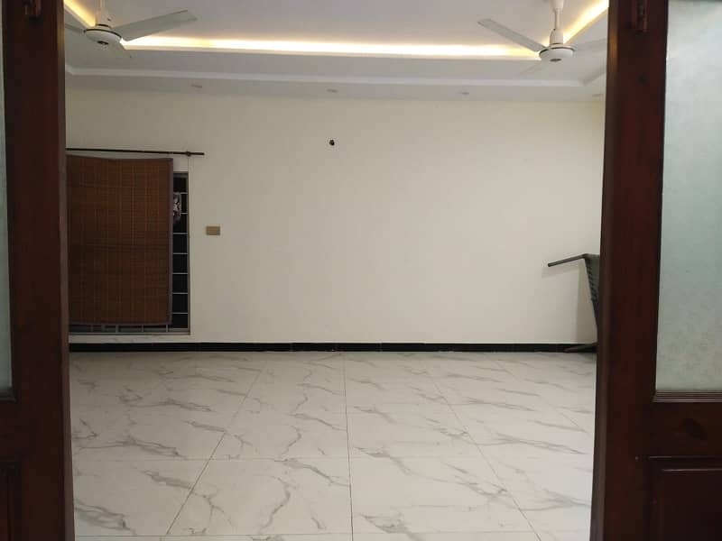 Perfect Prime Location 15 Marla Upper Portion In P & D Housing Society - Block B2 For rent 0