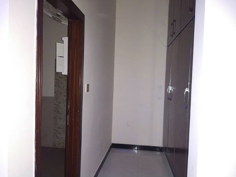 Perfect Prime Location 15 Marla Upper Portion In P & D Housing Society - Block B2 For rent 9