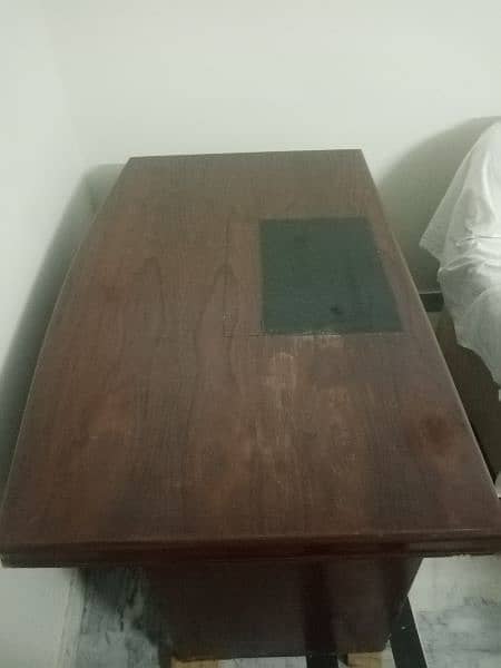 Office Table, Boss Table 1