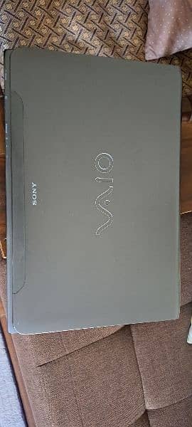 Sony Vaio SVE151G11L 15.6" Laptop I7 (3rd Gen) (8gb/320GB) 3