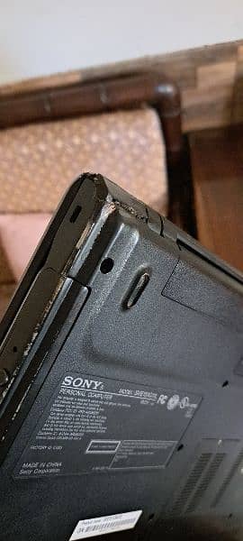 Sony Vaio SVE151G11L 15.6" Laptop I7 (3rd Gen) (8gb/320GB) 4