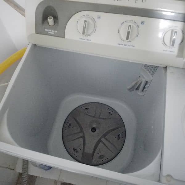 Washing Machine Mint Condition 3