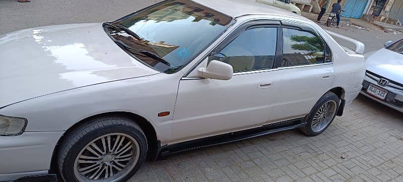 Honda Accord 1994 4