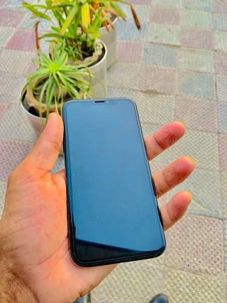 iphone xs non pta 256gb 10/10 condition battry halth 77 face id dicbel 1