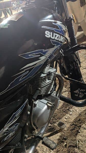 Suzuki gs 150se 1