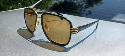 GUCCI Men's Black Pilot Sunglasses