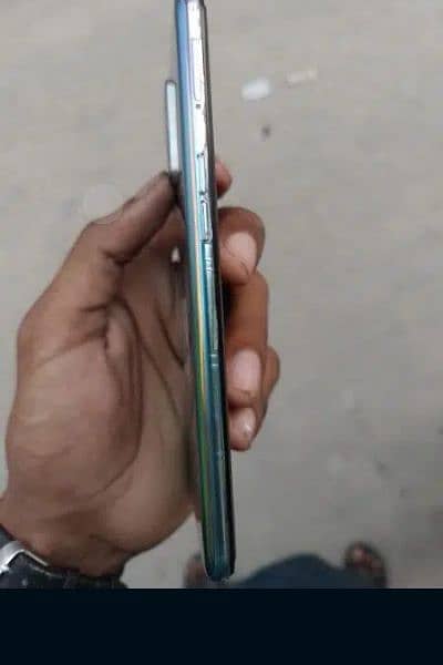 oppo f19 pro 10 by 10 condition with box 4