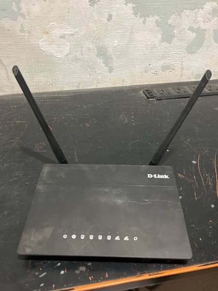 D-Link DIR-806 AC750 Dual Band Wireless Router 1