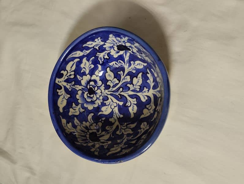 blue pottery crockery 0
