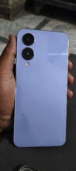 vivo y17s just one month used box and charge available 2