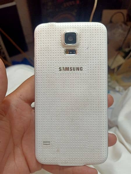 Samsung Galaxy S5 for sale Contect me 03166213616 4