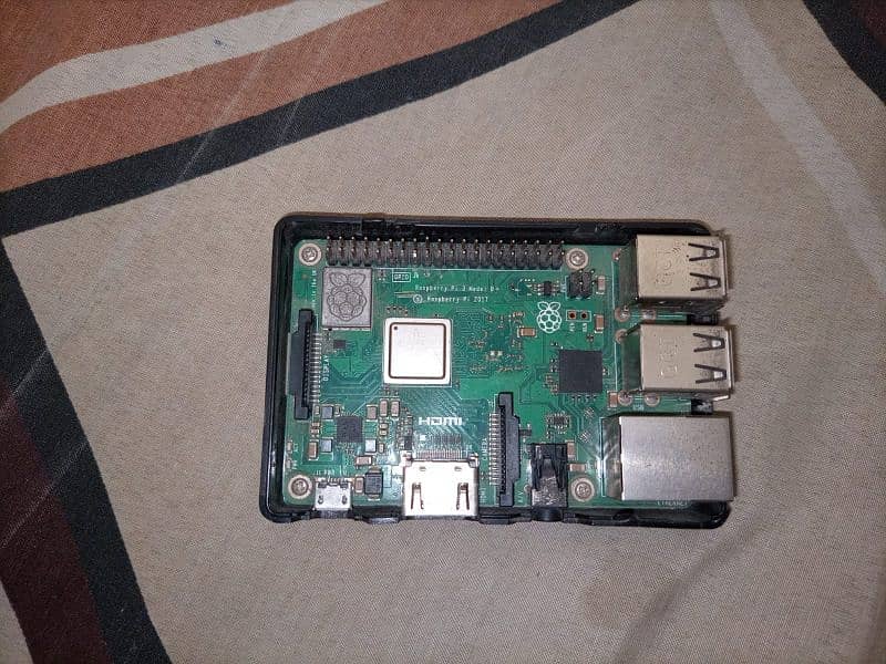 Raspberry Pi 3b+ 1