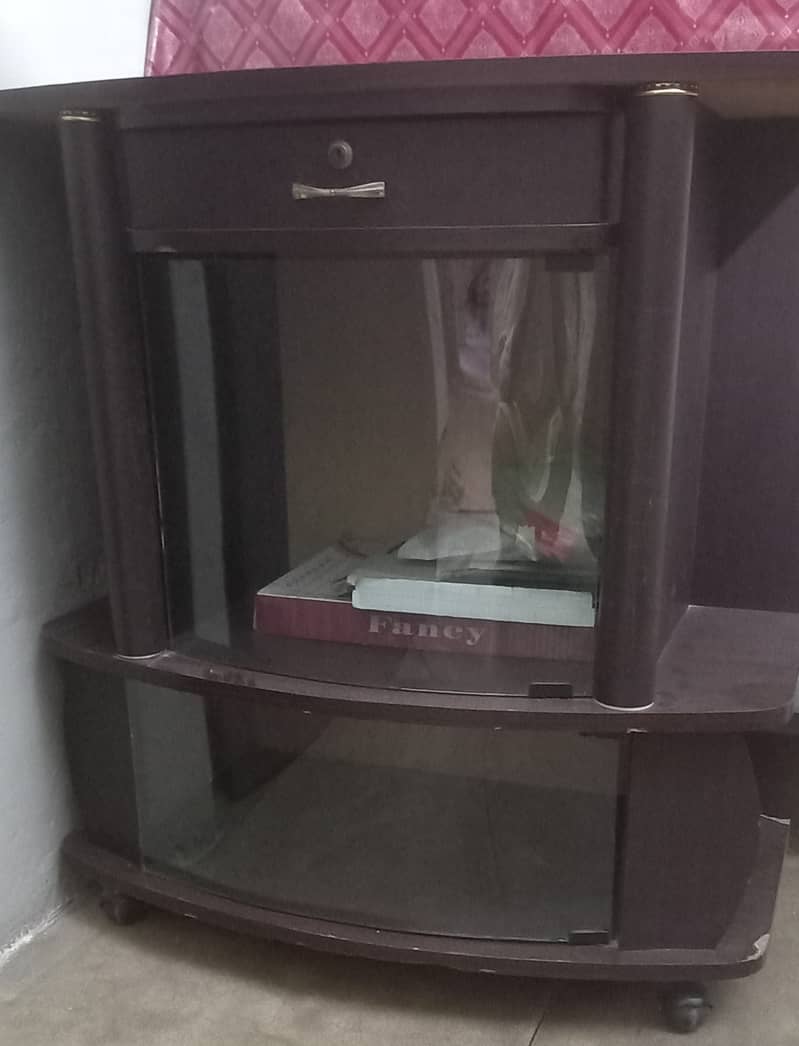 Punjab's best wood Tv trolley (good condition) 9.5/10 0