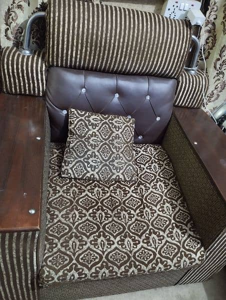 5 seater used/ repair able sofa set for sale 0